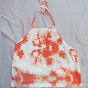 Large, fun color pop summer shirt! 🍊